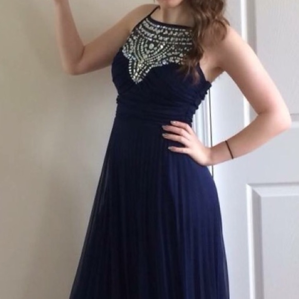 Size 3/4 prom dress