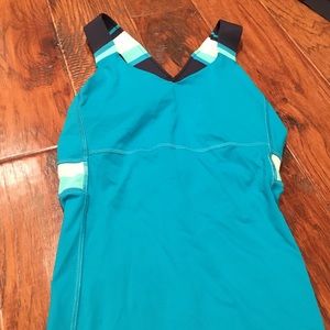 Lululemon tank