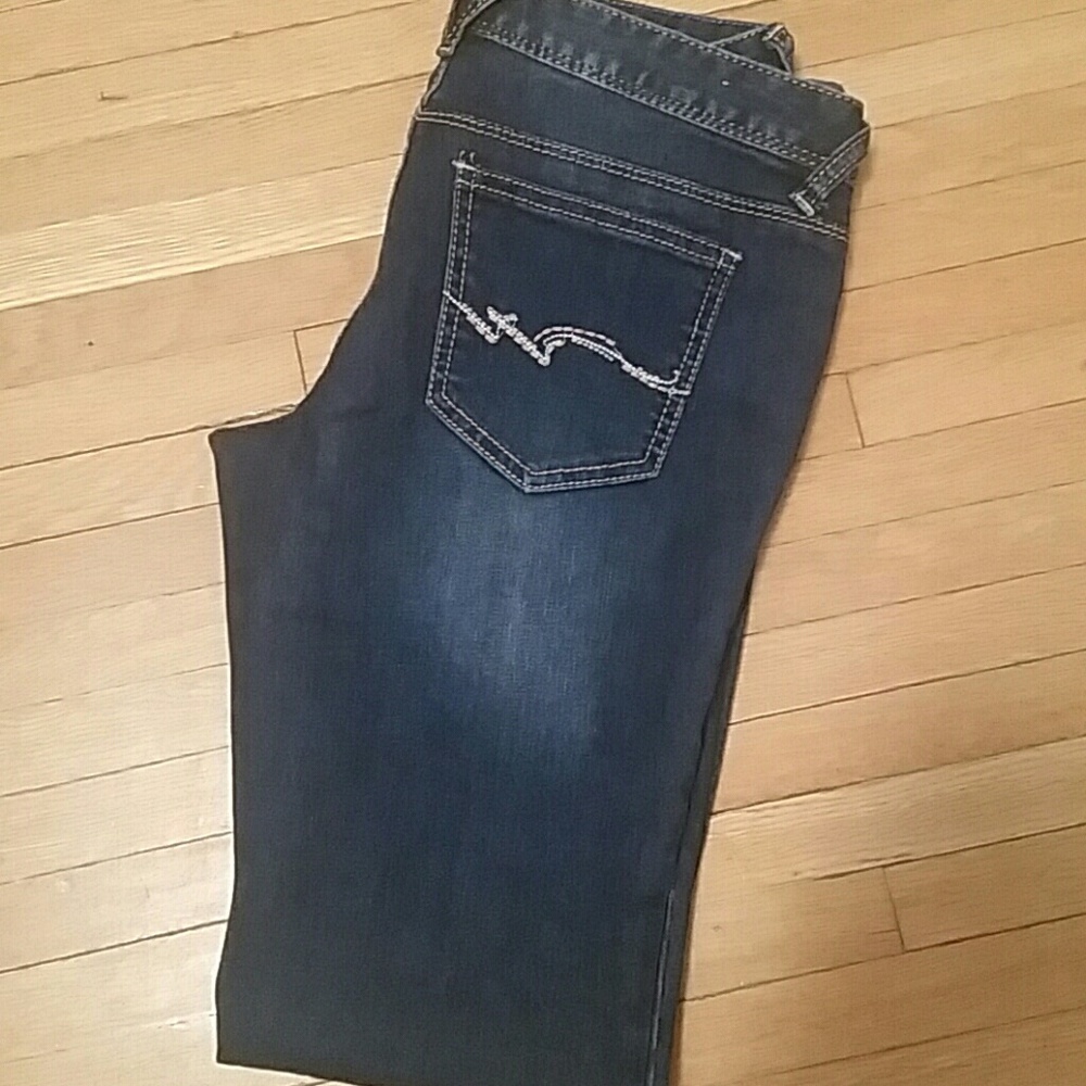 Rue 21 jeans.