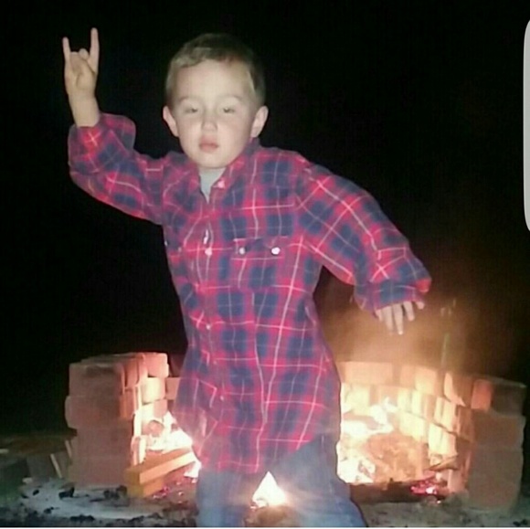 💜Meet your Posher💜 - Picture 3 of 7