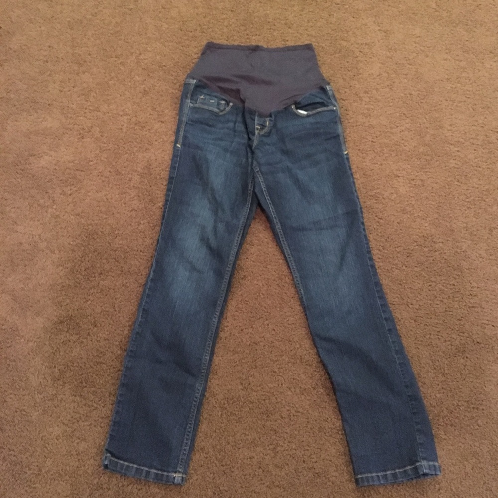 Old Navy Maternity cropped jeans. Sz 12
