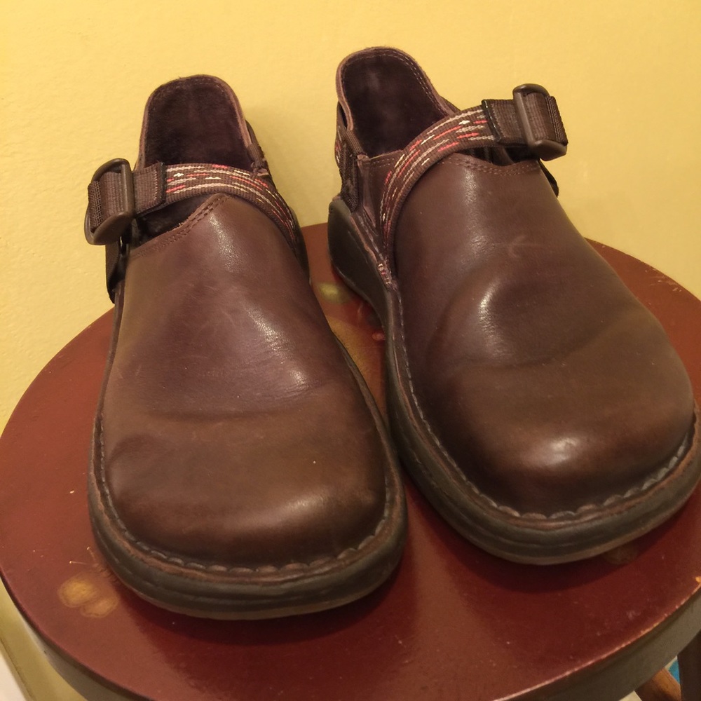 ❤️CHACOS Leather Pedshed excellent condition!