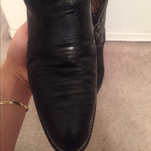 Black Tony Lama Lizard  Boots!