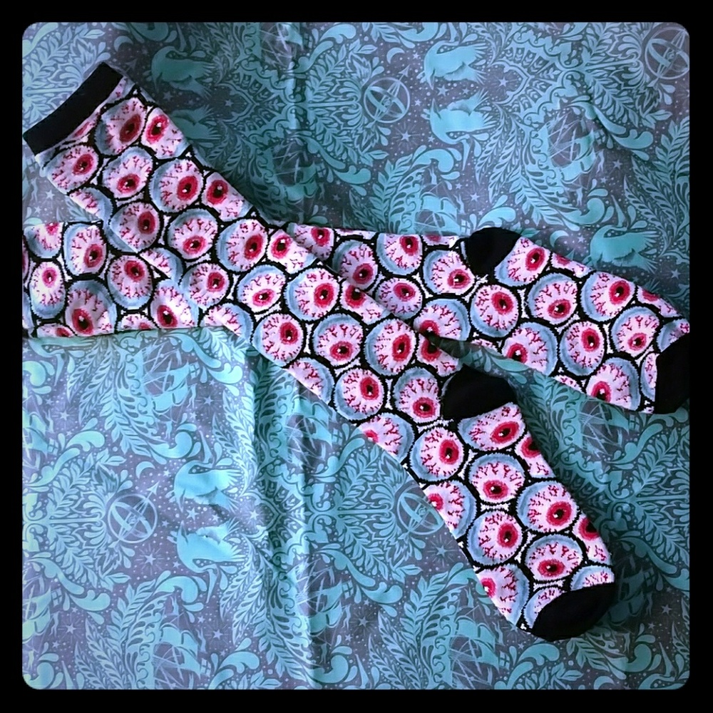 Super detailed eyeball patterned knee high socks