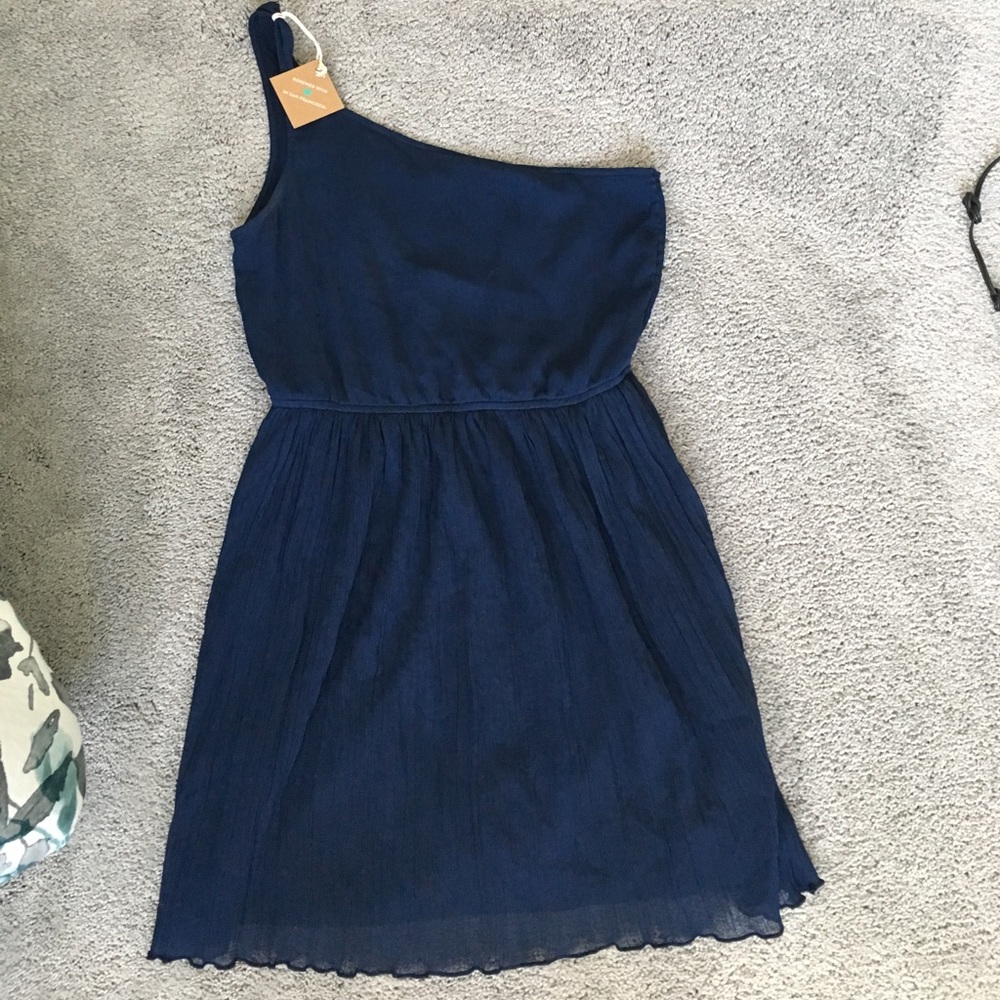 Navy dress