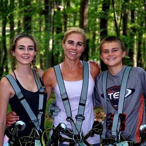 Meet your Posher, Leslie