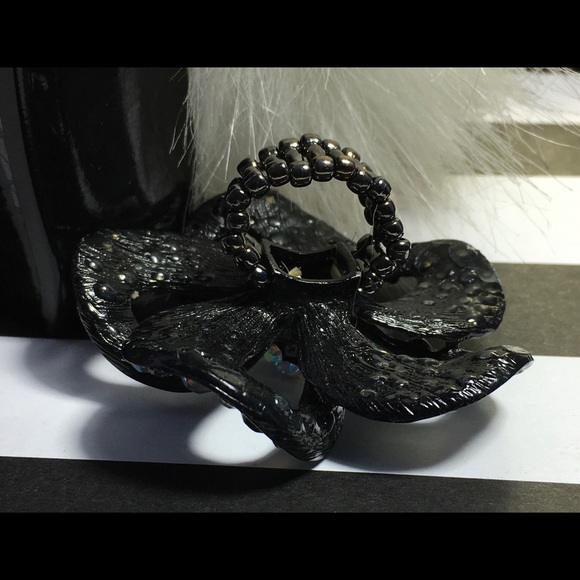 Item#R40 - Picture 3 of 3