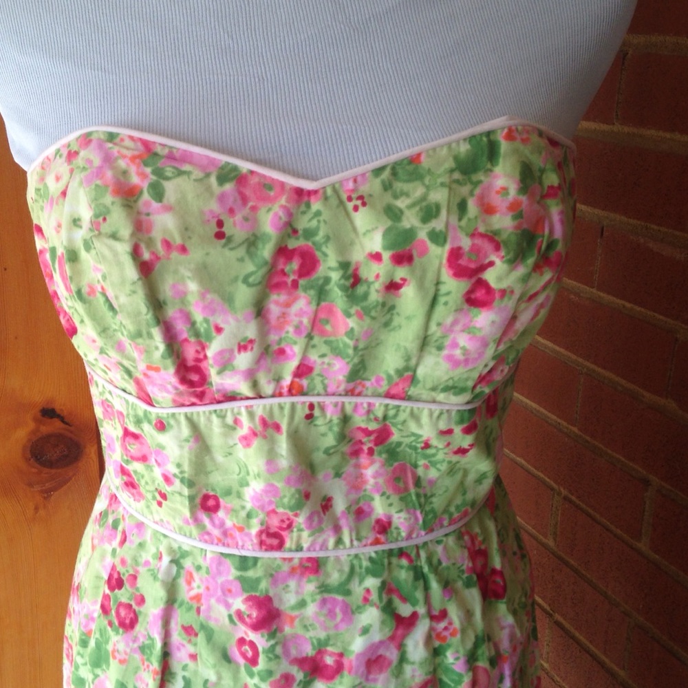 Spring Strapless Dress - Picture 2 of 4