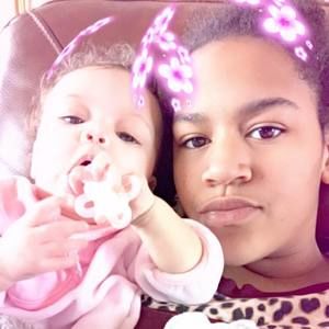 Meet your Posher, Shea