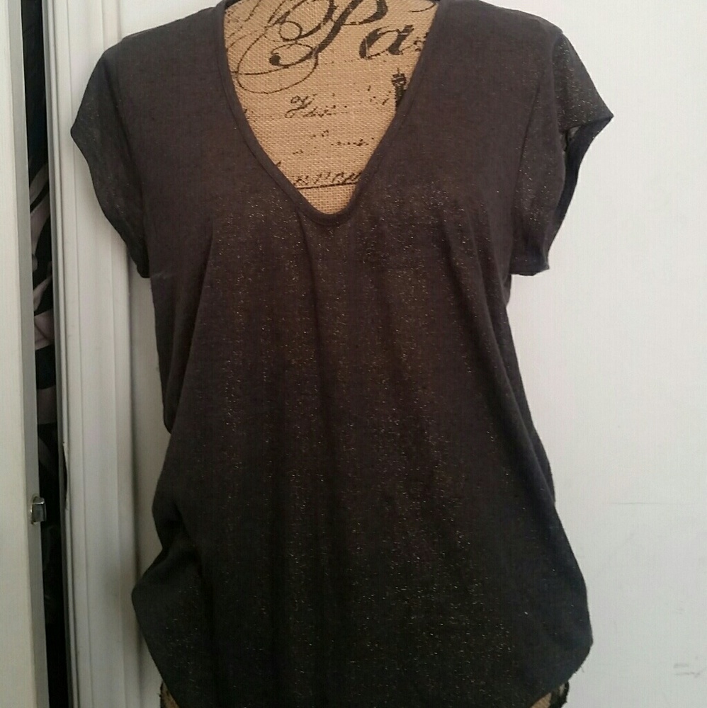H&M v-neck tee NWT - Picture 1 of 4