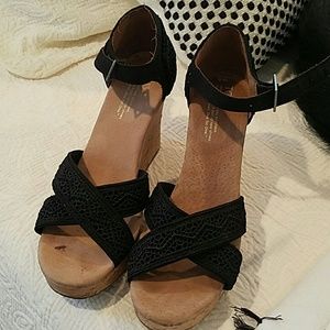 Toms black sandals