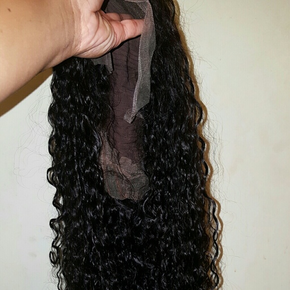 Lace front Wig. - Picture 4 of 4