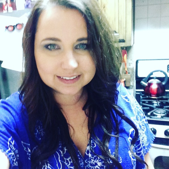 Meet your Posher, Jen - Picture 3 of 4