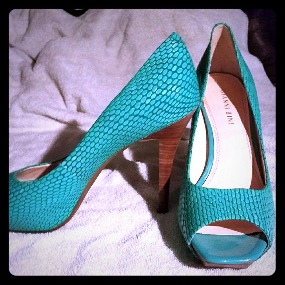 Gianni binni heels mint condition