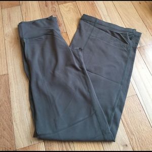 Lululemon army green pants