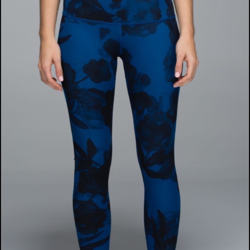 Lululemon full on Luxtreme leggings