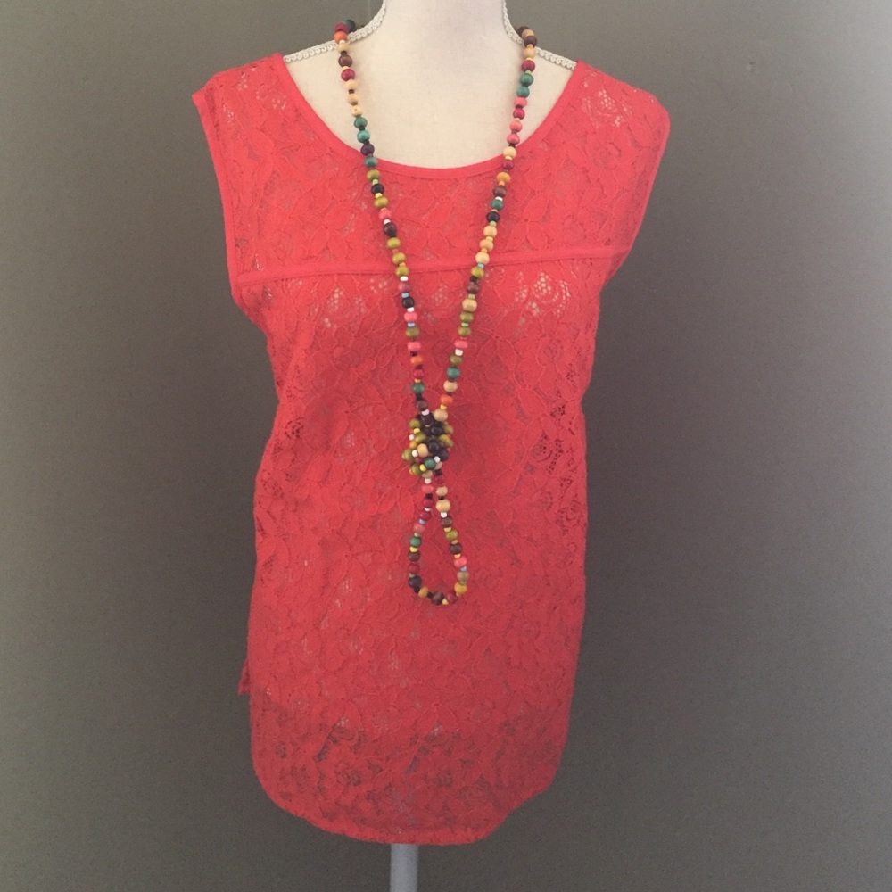 Bundle 5 for $15. Eyelet top from GAP