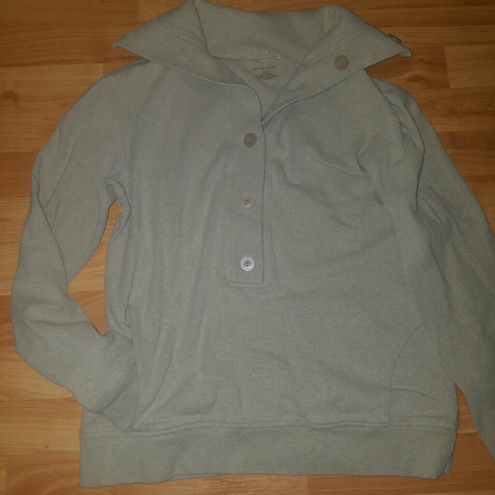 Banana Republic longsleeve