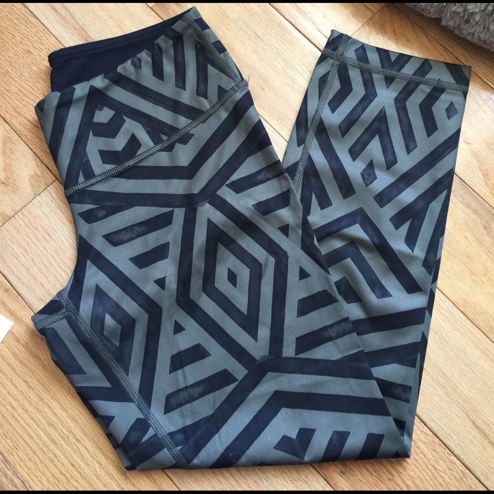 Lululemon tribal print crops