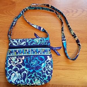 Vera Bradley small hipster
