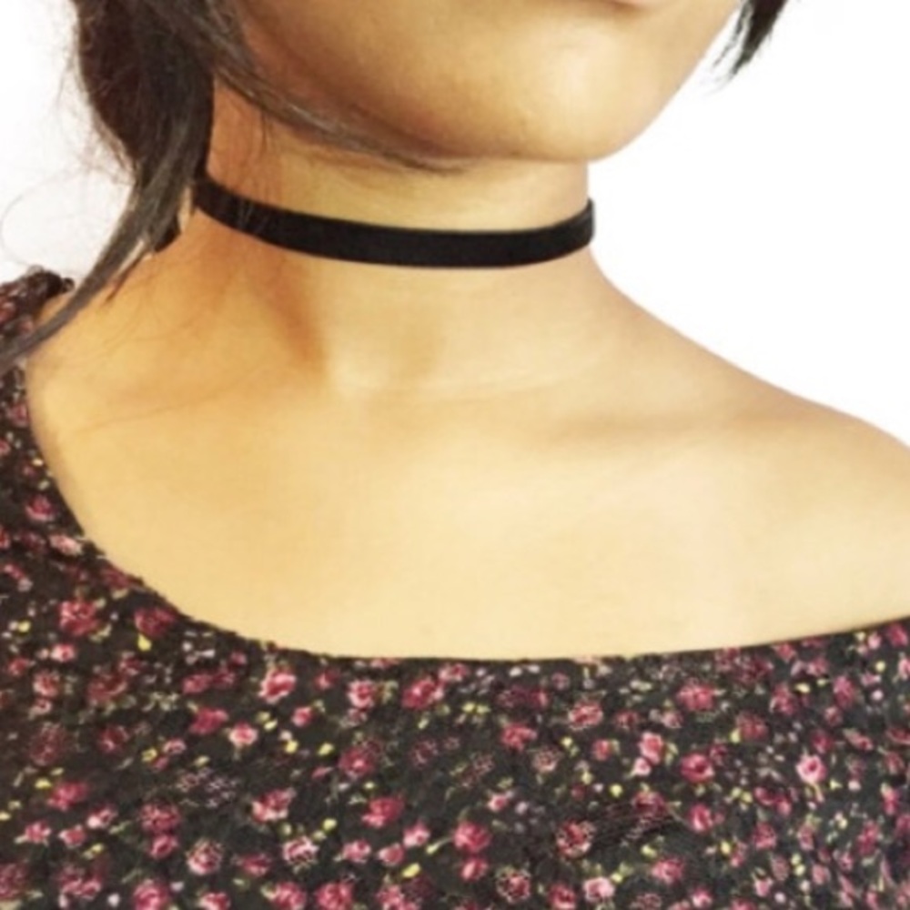 🆕 Last One! Black Velvet Choker 3/8" ✨
