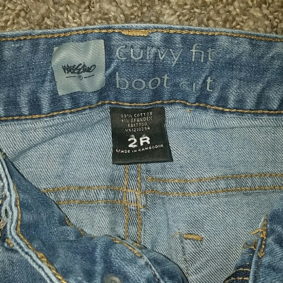 Mossimo - Picture 3 of 4