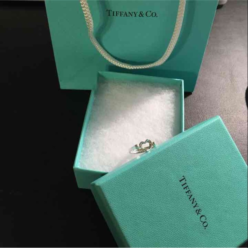 Tiffany mini heart ring