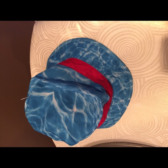 Mitchell & Ness Bucket Hat - Picture 2 of 5