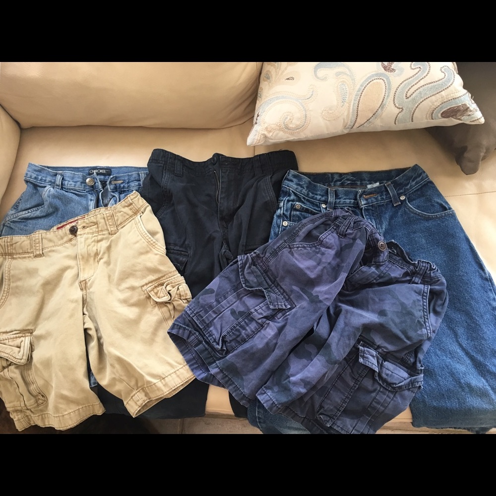 FLASH SALE 🙈Lot of boys size 10 shorts/pants