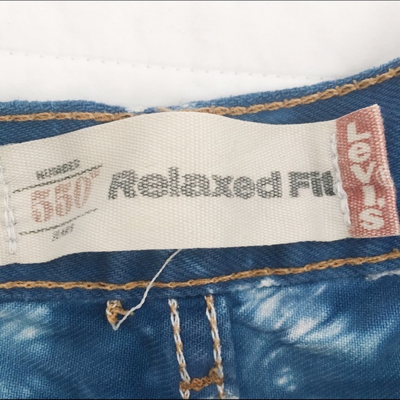 Levi's 550 High Waist Shorts - Picture 3 of 4