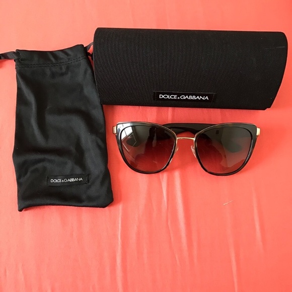 DOLCE & GABANNA Sunglasses. Like New! main image 5