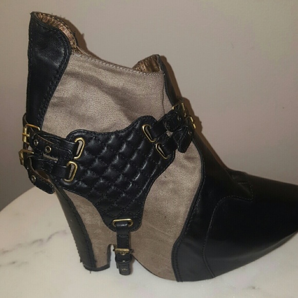 Sam Edelman booties - Picture 1 of 3