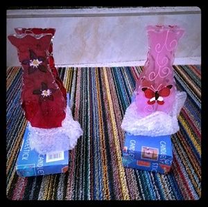 Small vases for max 3 roses