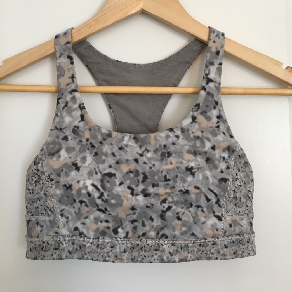 🍋Lululemon Top Speed sports bra - size 4