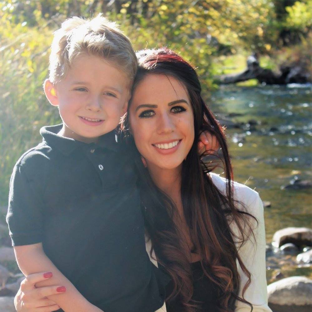 Meet your Posher, Carly