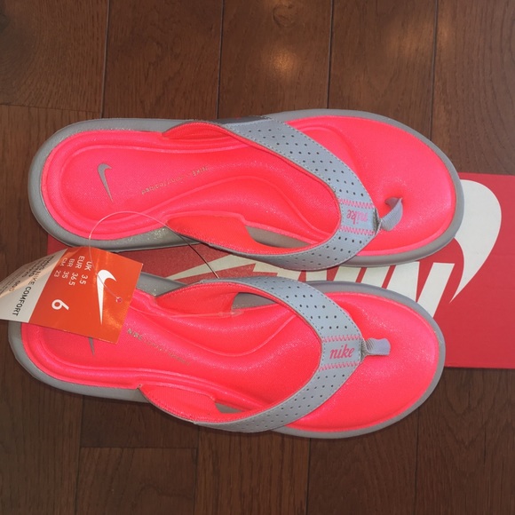 Nike Shoes - 🔴 Nike Comfort Flip Flop/thong-hot pink/grey