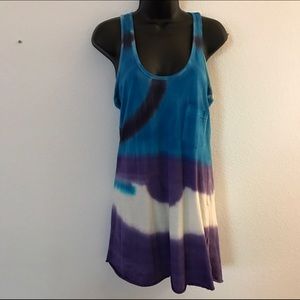 Super chic- tie die dress- super cozy-like new-