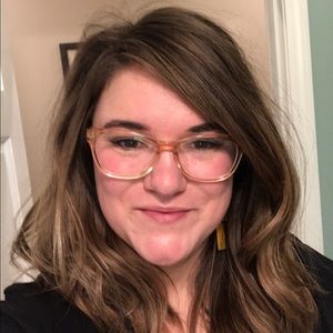 Meet your Posher, Candice