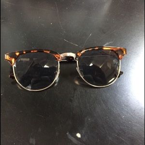 J.crew tortoise shell sun glasses