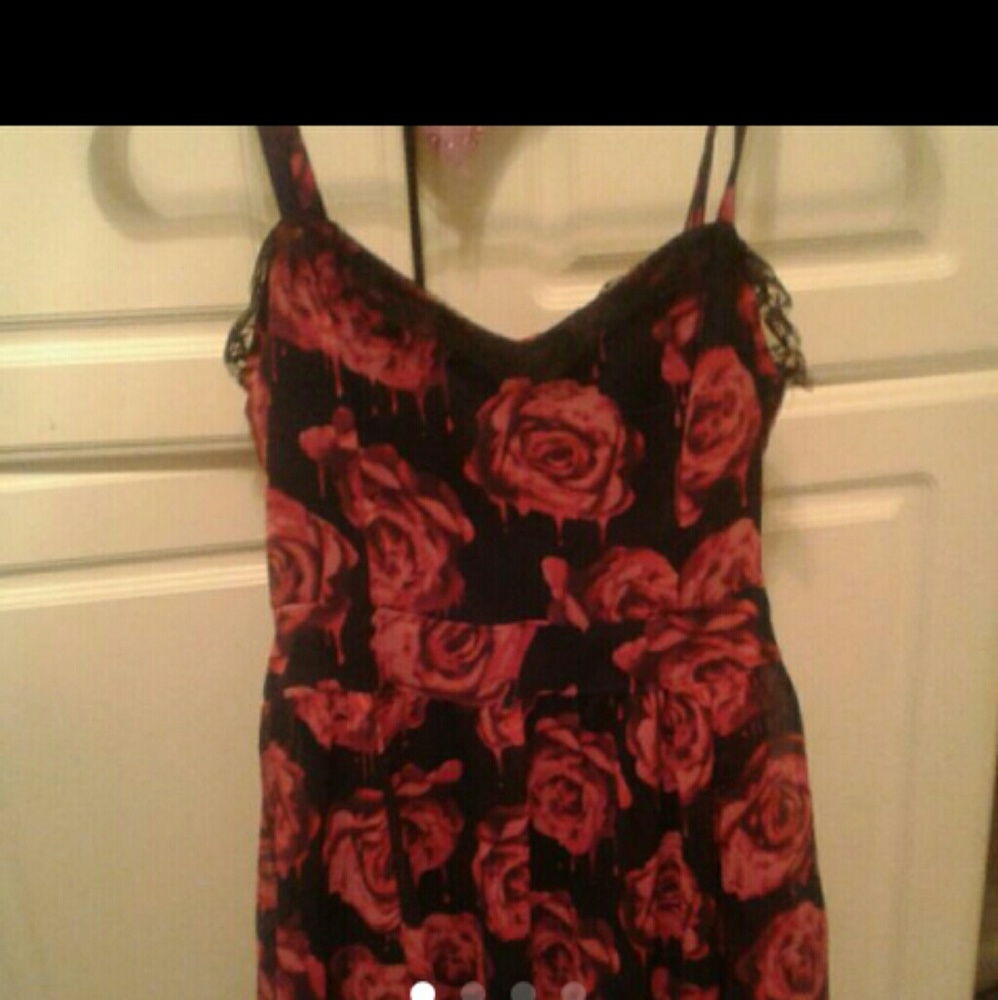 Royal bones hot topic dress