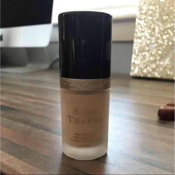 Too Face Born This Way Foundation - Picture 1 of 2
