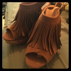 Brown/ cork  fringe wedges, size L 8/9