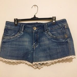 Candie's daisy duke shorts - Size 11