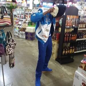 Meet your Posher, Wesley