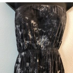 Super chic- tie die dress- super cozy-like new-