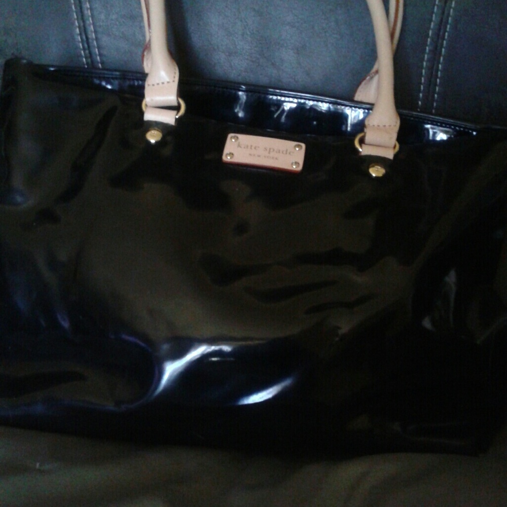 Kate Spade patent leather bag ⭐SALE⭐