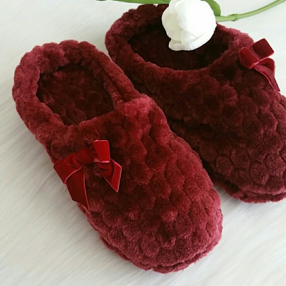 Nwt Memory Foam Slippers M (7-8) - Picture 2 of 6