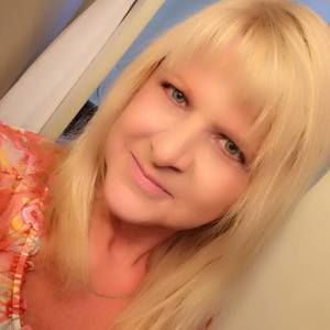 Meet your Posher, Debra