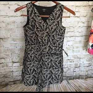 Loft Palm Print Wrap Romper Size 00P