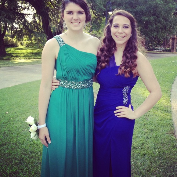 Emerald green prom dress - Picture 6 of 7